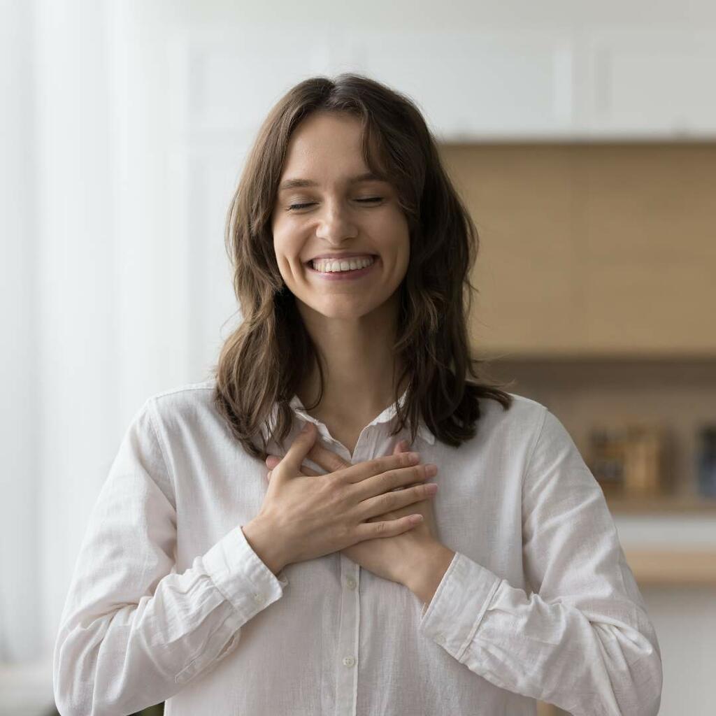 Woman practicing gratitude